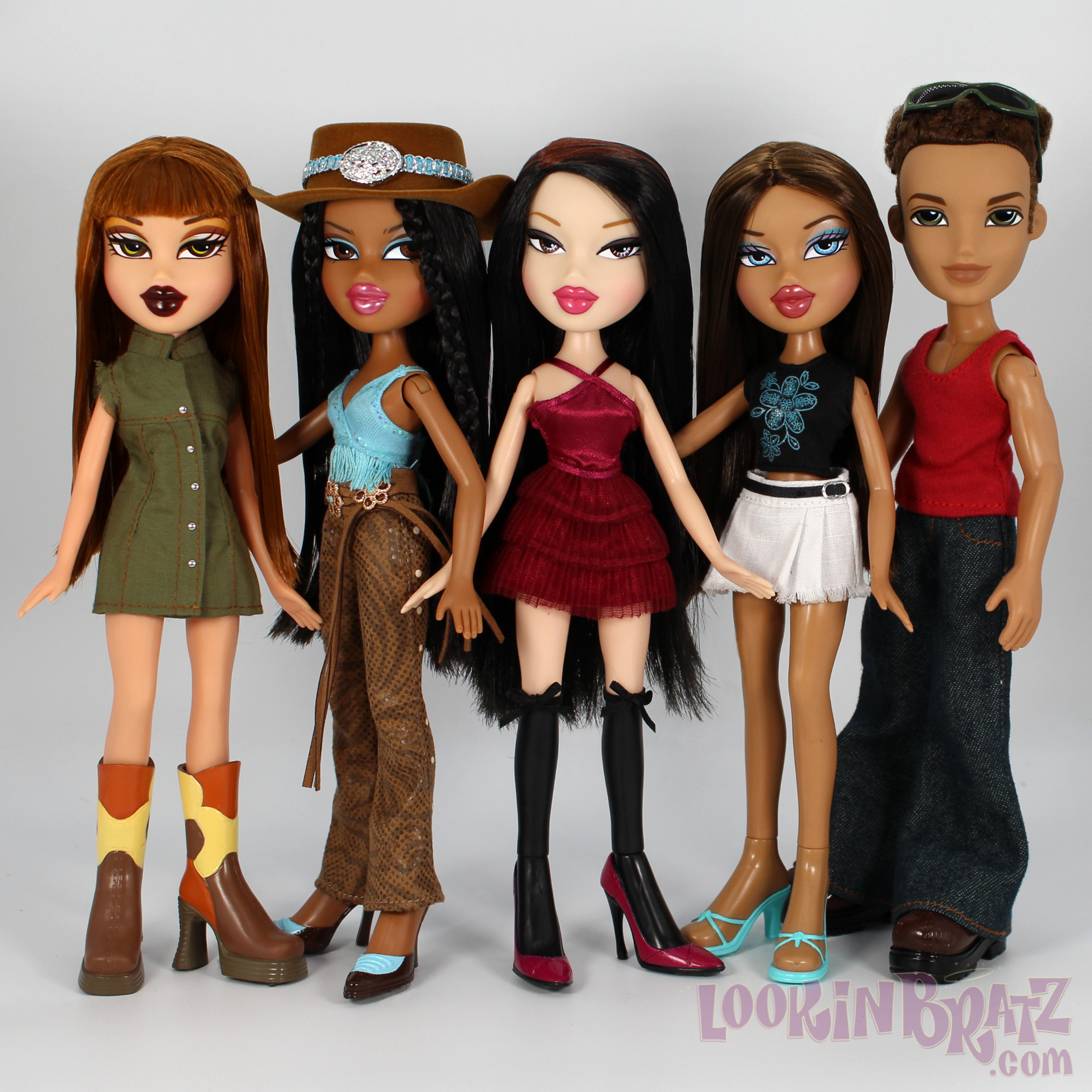 Early 2000s bratz dolls hotsell